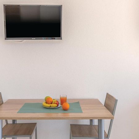 Beautiful Apartment In Krvavica With Kitchen المظهر الخارجي الصورة