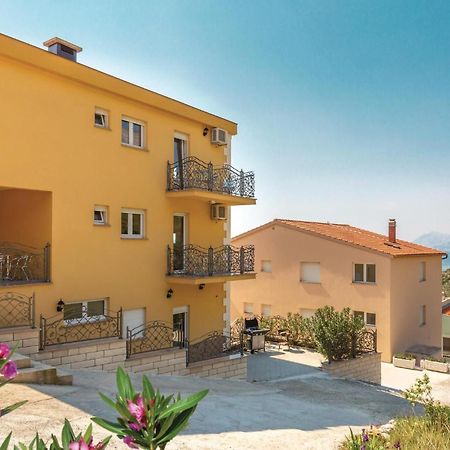 Beautiful Apartment In Krvavica With Kitchen المظهر الخارجي الصورة
